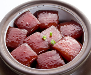 Pork braised in brown sauce