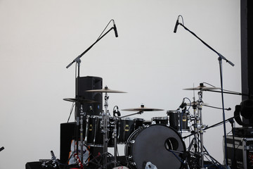 Fototapeta na wymiar drum set with microphone