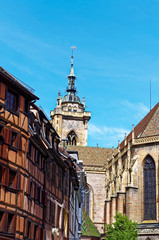 Obraz premium Maisons alsacienne et son église