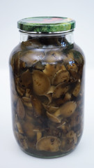 marinated mushrooms in the pot