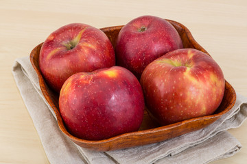 Red apples