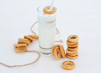 Small bagels and milk.