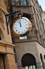 horloge urbaine à Bâle en Suisse