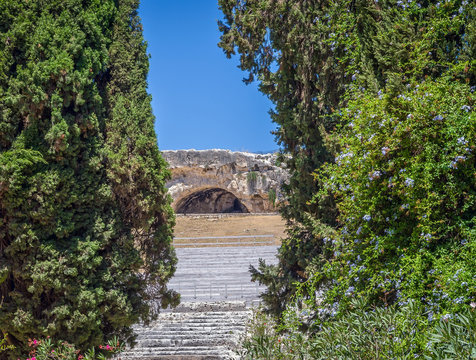 Grotte du Nymph&eacute;e, Syracuse, Sicily.