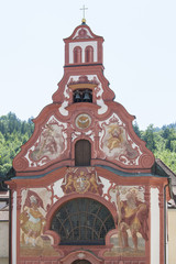 Fototapeta na wymiar Kirchengiebel