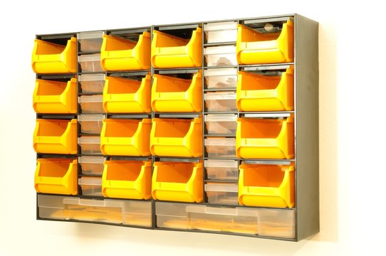 Wandregal Sichtboxen in der Industrie