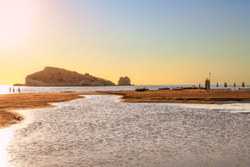 Costa del Gargano: alba.-Vieste (Puglia) ITALIA-