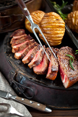 Steak mit bratkartoffel 