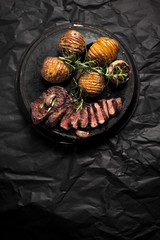 Steak mit bratkartoffel 