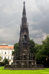 Fototapeta na wymiar Monument to Emperor Franz-1