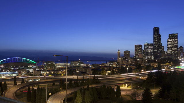 4K Time lapse zoom in traffic Seattle Skyline