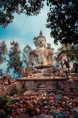 Fototapeta na wymiar The Ancient Buddha Statue