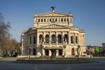 Fototapeta na wymiar Opera House in Frankfurt