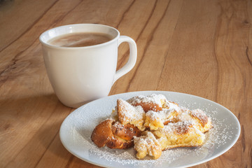 Kaiserschmarrn mit Kaffee