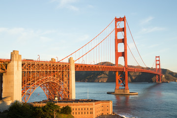 Obraz premium Golden Gate Bridge in San Francisco morning