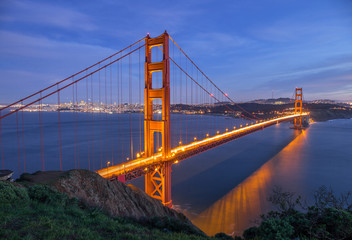Golden Gate Bridge in San Francisco night view