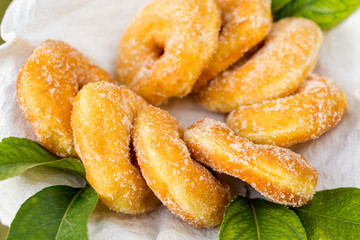 Parafrittus, fried donuts, Sardinian Dessert