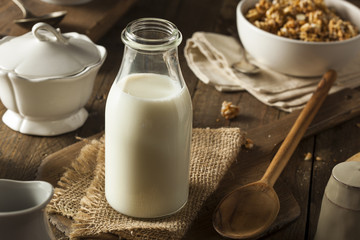 Refreshing Organic White Whole Milk