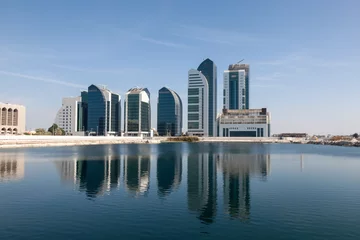 Foto op Aluminium Nieuwe gebouwen in Abu Dhabi City, Verenigde Arabische Emiraten © philipus