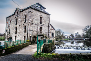 Eau et moulin