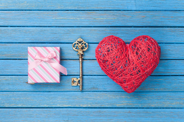 Heart shape toy with key and gift box