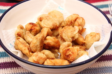 Doppelt gebackenes Hühnerfleisch