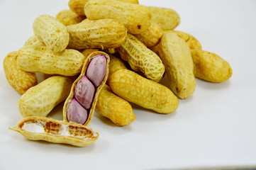 ิboiled peanuts peel out