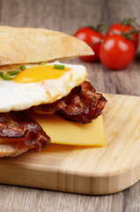 Fried egg sandwich