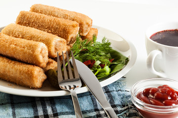 Croquettes with meat and beetroot soup