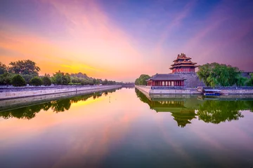 Rolgordijnen Verboden Stadstoren en gracht in Peking, China © SeanPavonePhoto