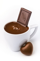 tazza di cioccolata con cuore