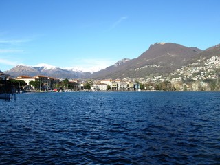 Fototapeta premium Frühling in Lugano am Luganersee - Lago di Lugano