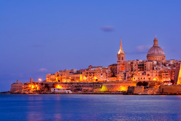 Obraz na płótnie Canvas Valetta by night, Malta