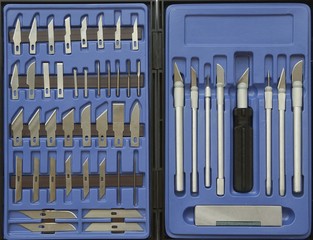 A box of office knives set