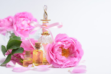 Obraz na płótnie Canvas Rose perfume