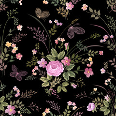 seamless floral pattern with roses - 78239481