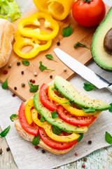 Avocado sandwich