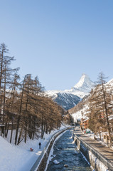 Obraz premium Zermatt, Dorf, Alpen, Mattervispa, Bergbach, Wallis, Schweiz