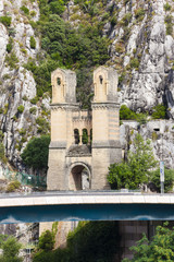 Fototapeta na wymiar Pont Mirabeau over Durance River, Provence, France