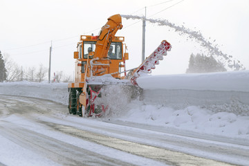 ロータリー除雪車