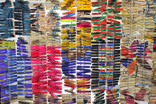 colored latches