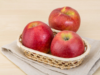 Red apples