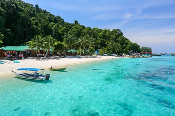 Plage sur les iles Perhentian © AlexQ
