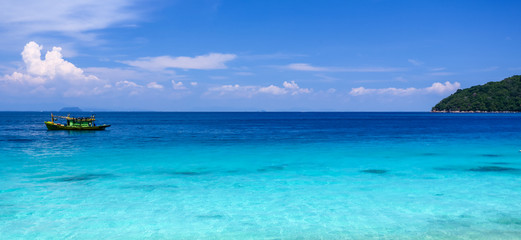 Fototapeta premium Dégradé de bleu en Malaisie