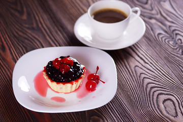 Cake with berries