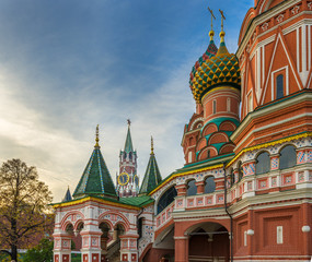 Fototapeta na wymiar Spasskaya Tower, Saint Basil's Cathedral in Moscow. Russia