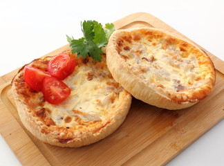 2 quiches
