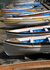 Capri; barche in secca