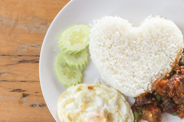 Thai fried pork basil sauce