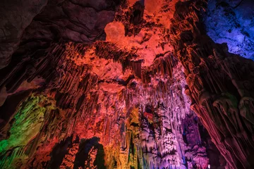 Outdoor-Kissen Reed flute cave in Guilin Guangxi China © jimmyan8511